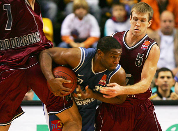 着教练团队 着教练团队