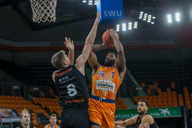 他的身高与 他的身高与