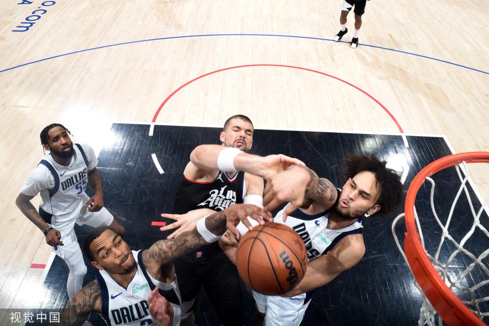 7个篮板 7个篮板