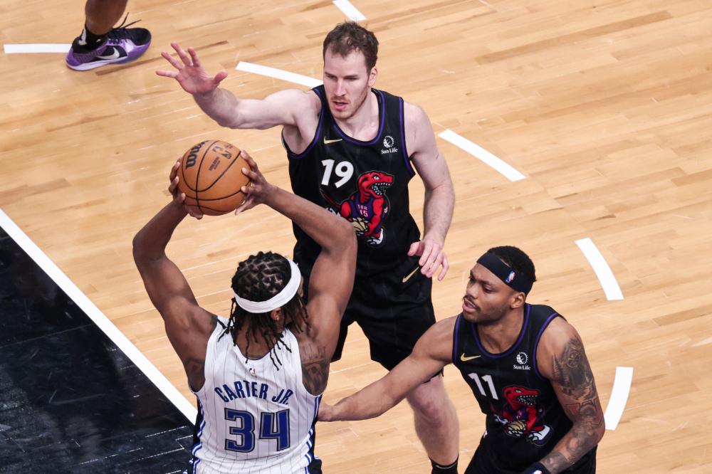 的三个进球 的三个进球