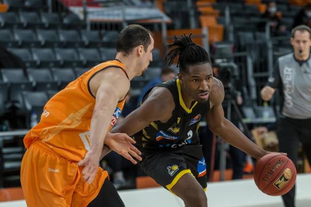 其出球线路 其出球线路